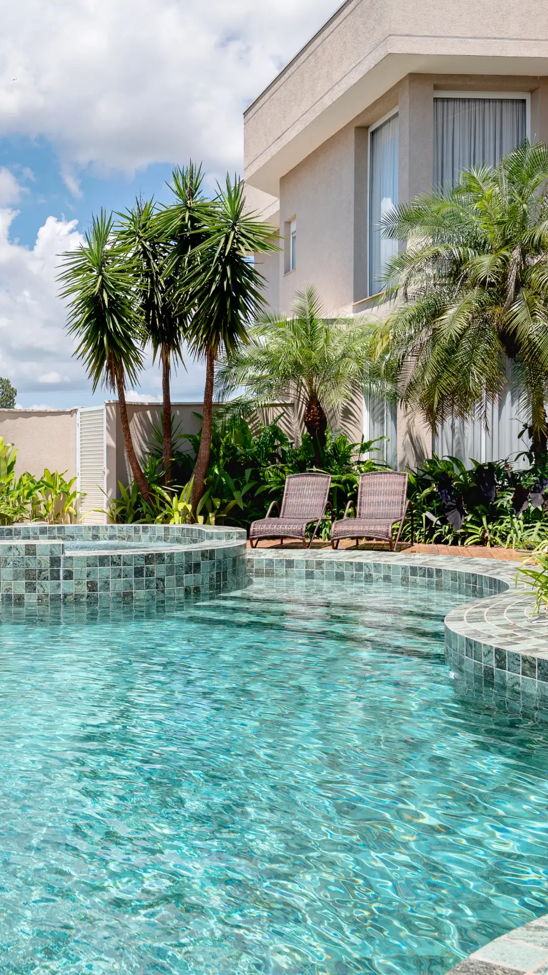 foto de uma piscina